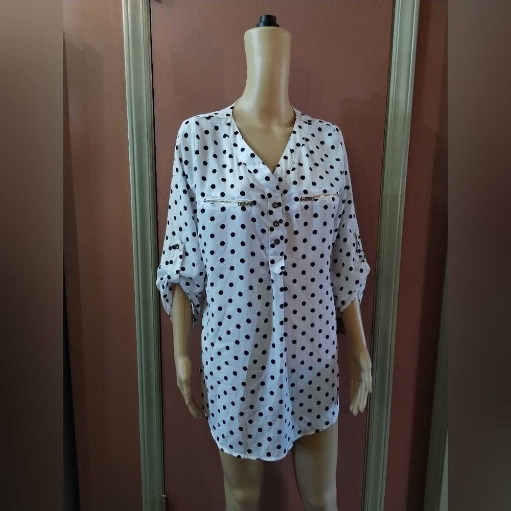 Rue 21 black polkadot women's size large blouse shirt top